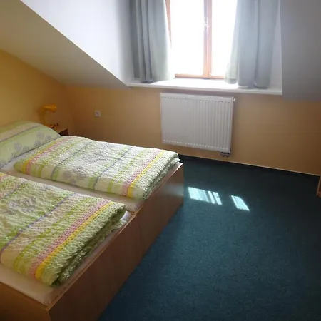 U Bednářů 3*